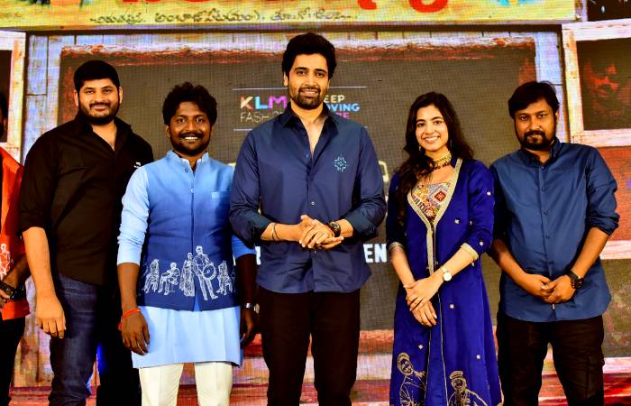 Adivi Sesh graced the Ambajipeta Marriage Band event as special guest