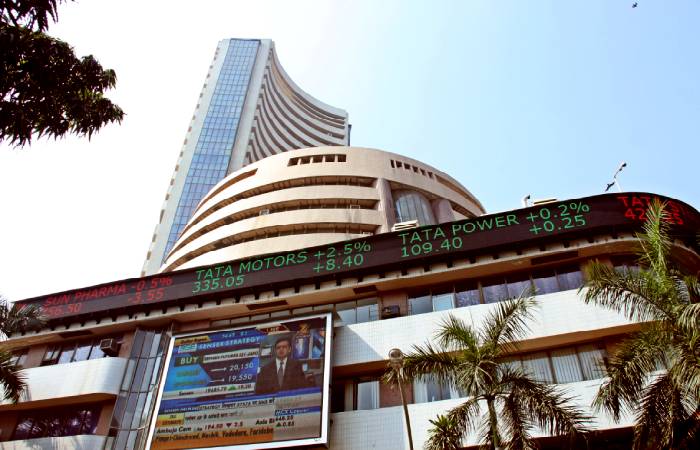 Stock Markets continue their downtrend in new year