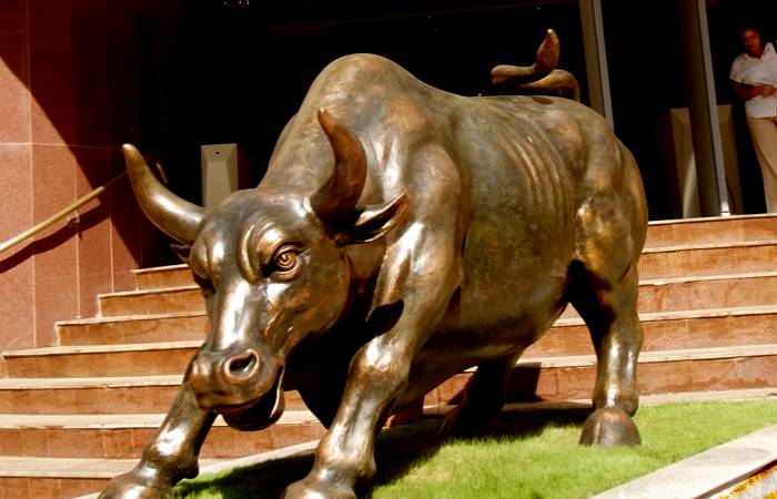 Stock Markets rally with big stocks performing well