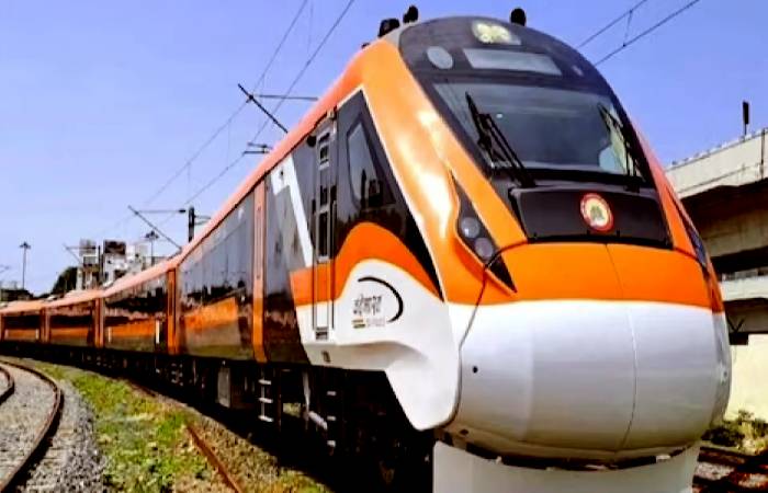 Indian Railway Minister announces more Amrit Bharat Express trains