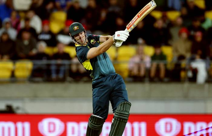 Mitchell Marsh kept Australia in the hunt with his 72 and became POM