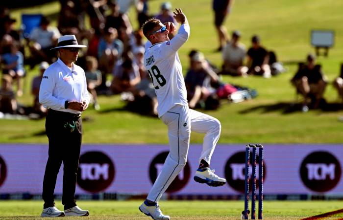 SA Captain Neil Brand took 6 wickets against NZ