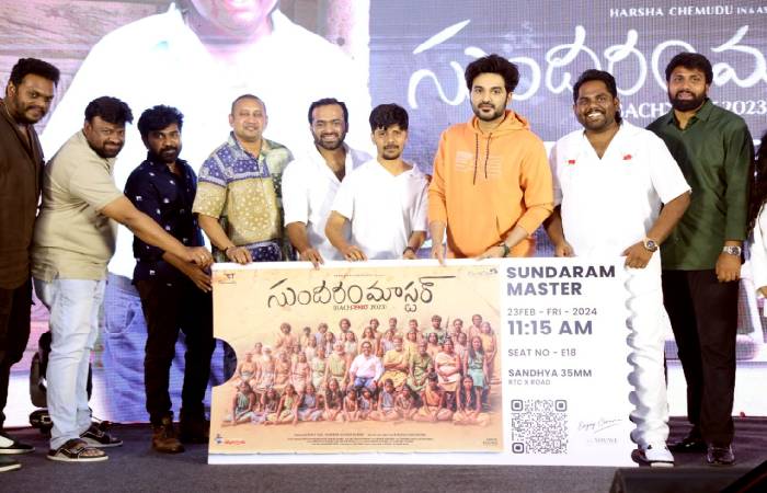 Siddhu Jonnalagadda takes the first ticket of Sundaram Master movie