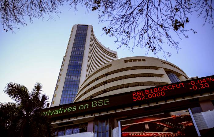 Stock Markets lose more than 6 Lakh crores in one session