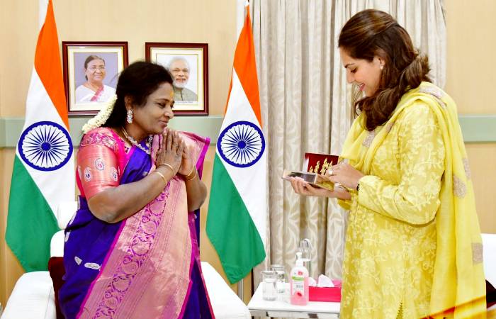 Upasana and Govenor Tamilisai Soundararajan discuss about Tribal Welfare