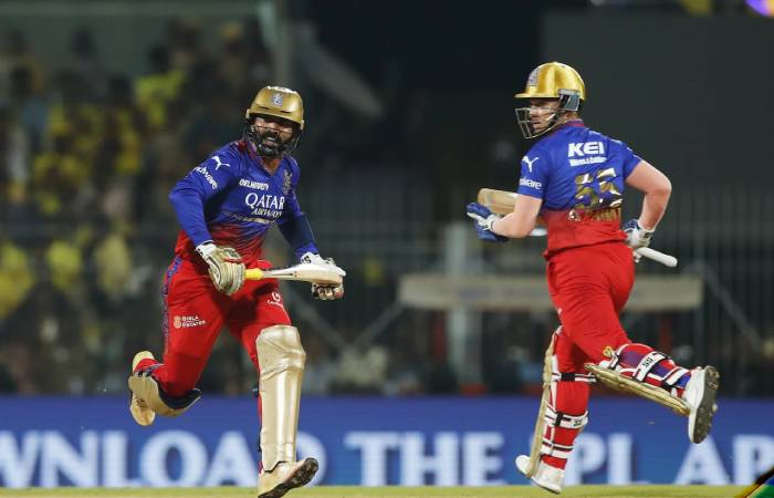 Dinesh Karthik and Anuj Rawat put up a great partnership towards the end for RCB to recover