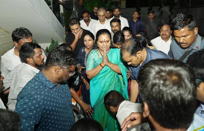 ED arrests MLC Kavitha after raids at her home