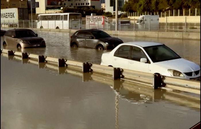 145 Millimeters of rainfall has been recorded for the first time in Dubai