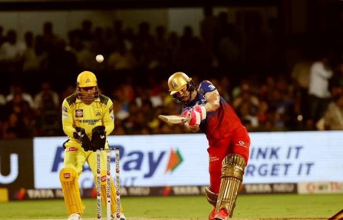 RCB scores huge to keep CSK out of the hunt