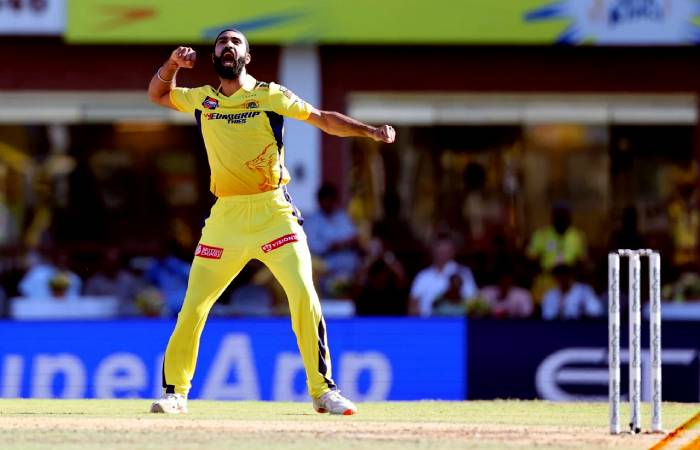 Simarjeet Singh impressed everyone with his tight bowling for CSK