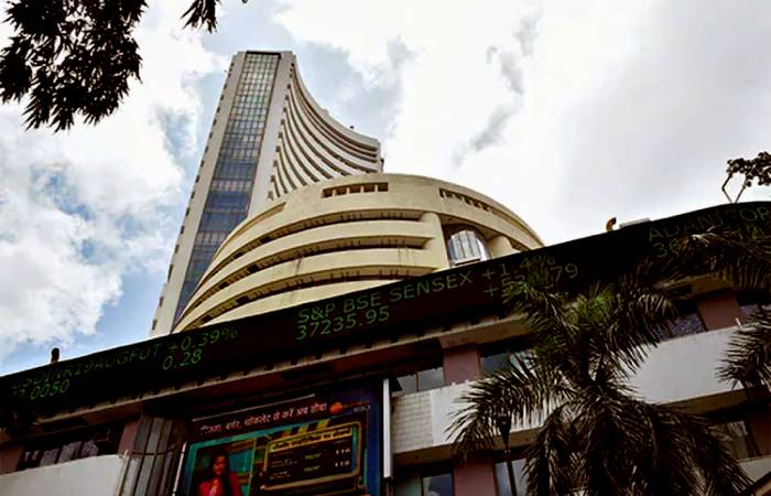Stock Markets maintained gains during special session on 18th May