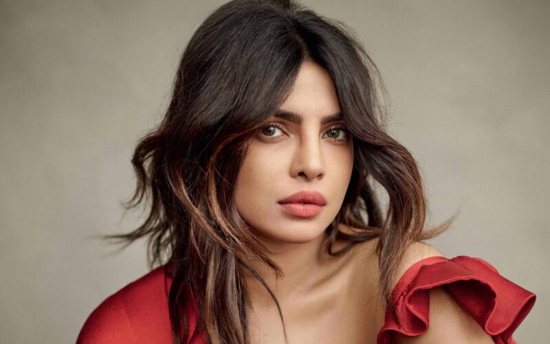 Priyanka Chopra calls Akshay Kumar the Tom Cruise of Bollywood