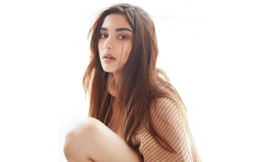 Saiee Manjrekar