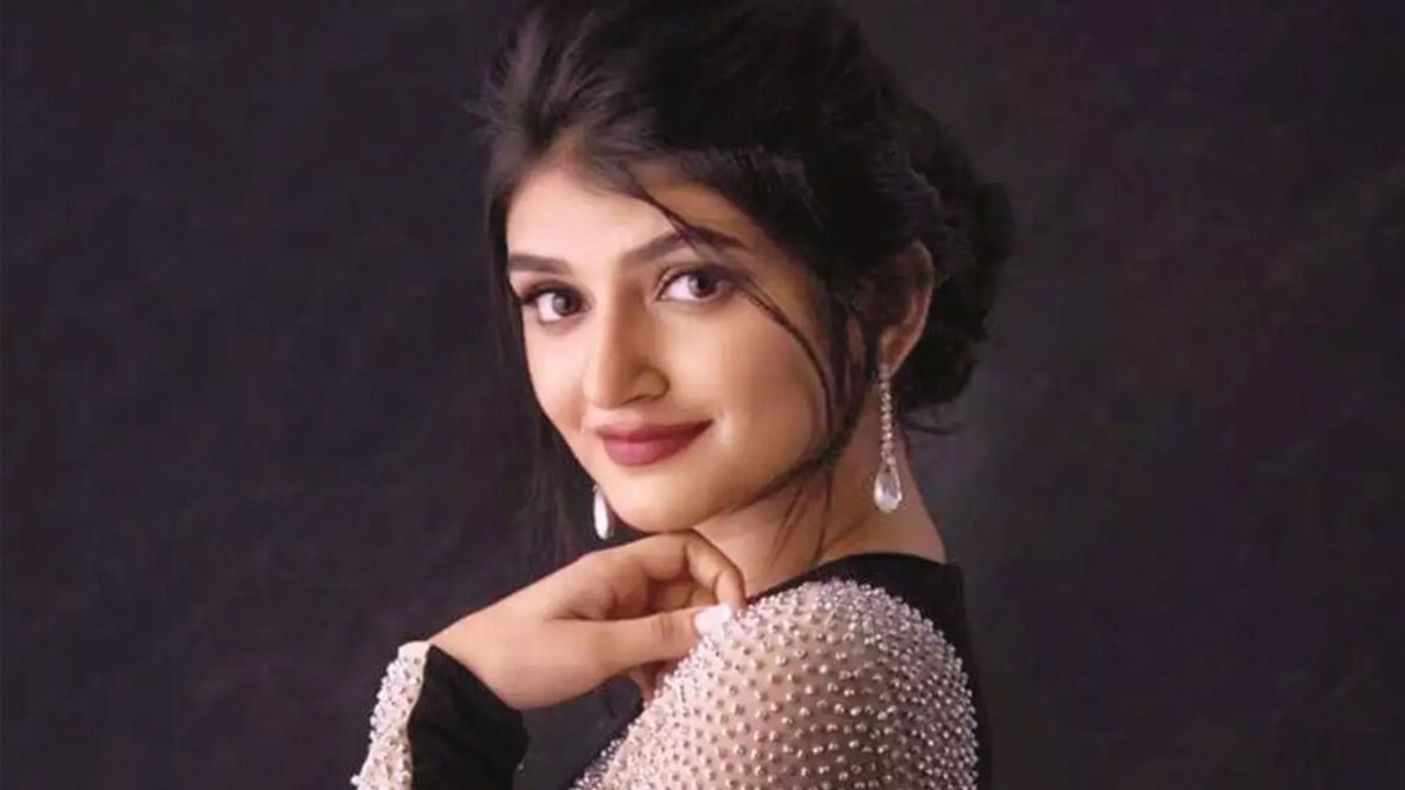 Sreeleela compares herself to a sparkler for Diwali