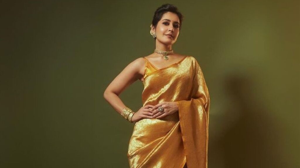 golden saree
