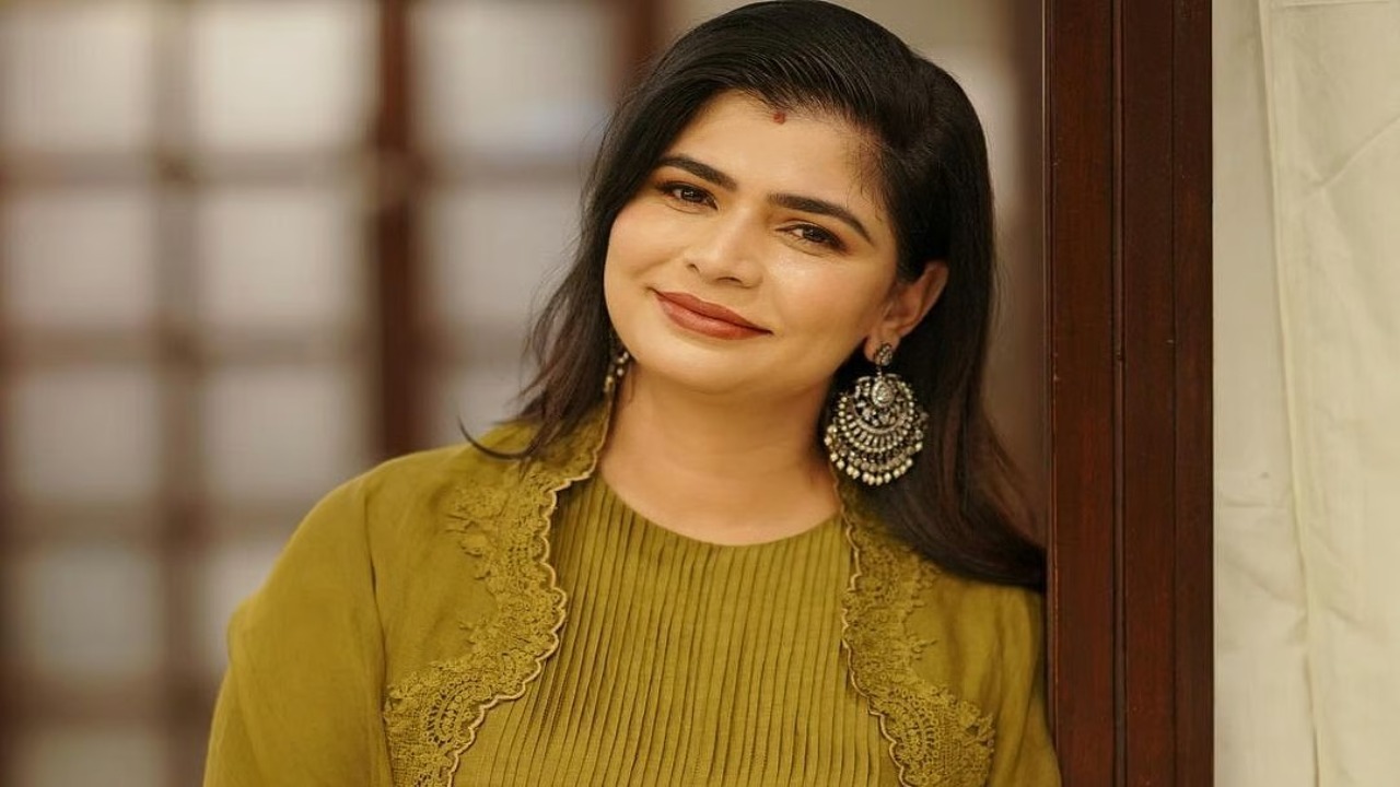 Chinmayi criticises victim‑blaming, urges financial freedom and self‑respect