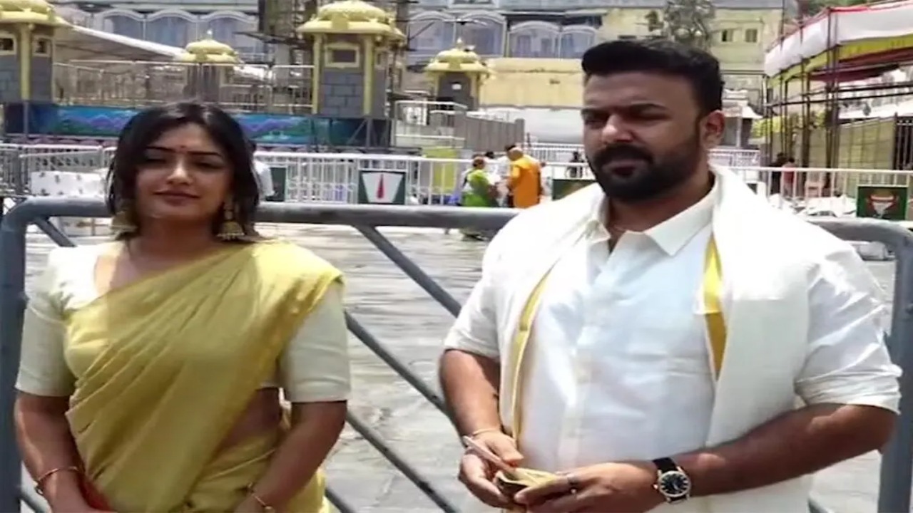 Eesha Rebba Tharun Bhascker