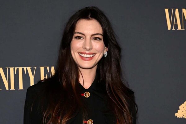 Anne Hathaway Says ‘Inshallah’, Fan Reactions Go Viral