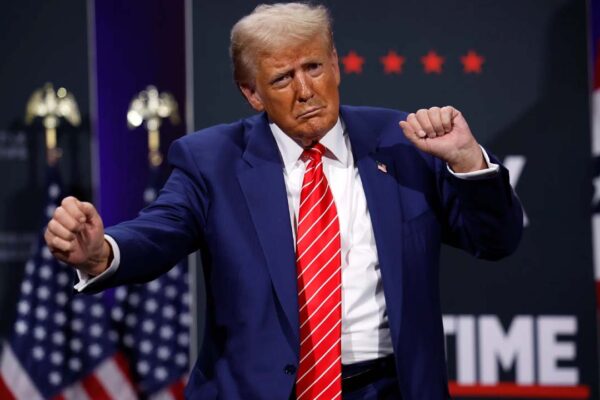 Donald Trump Says ‘No Deadline for Iran’; Backs Hormuz Blockade Over Airstrikes