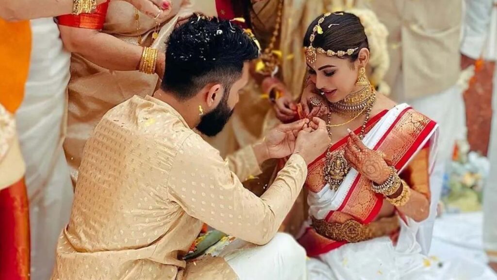Mouni Roy Divorce Buzz Grows; Fans Spot Patterns Online