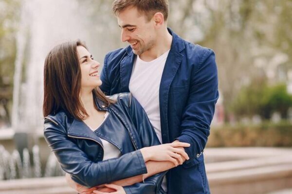 7 Red Flags in Relationship That Look Like Green Flags Everyone Must Know